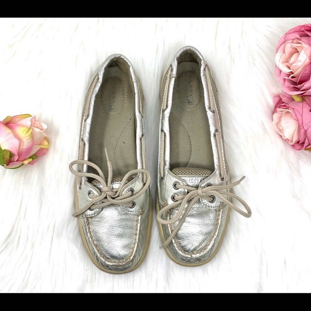ISO Sperry Top Sider Silver Flats Loafers 7.5 - Picture 2 of 3